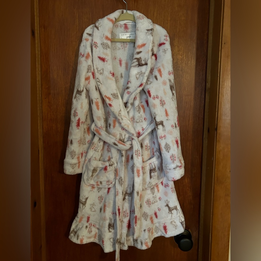 Girls robe